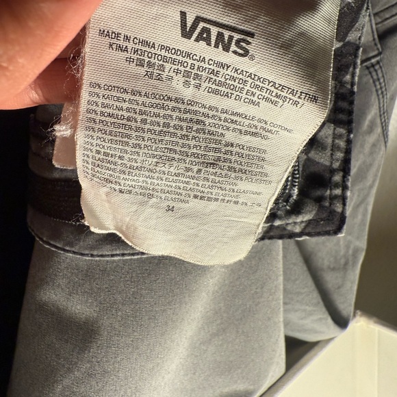 Vans Men's Charcoal Flat Front Shorts Waist Size 34 - Picture 9 of 9